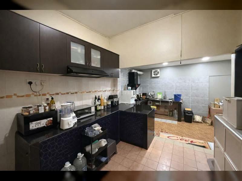 2-storey Terraced House for Sale in Bandar Puteri (Klang) - Sa'a Nordin - Kitchen - PropertyGuru.com.my