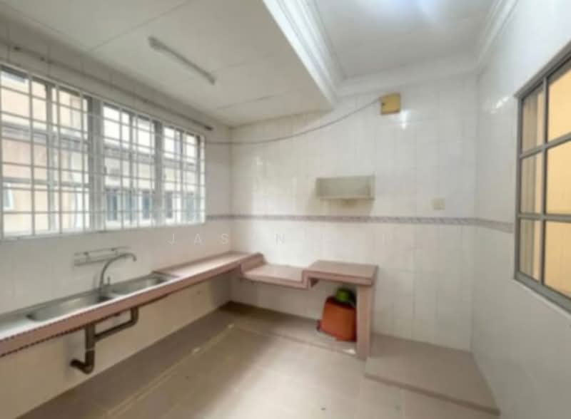 Rumah Teres 2 Tingkat untuk Dijual di Usj 24 (Subang Jaya) - Jason Ooi - Kitchen - PropertyGuru.com.my