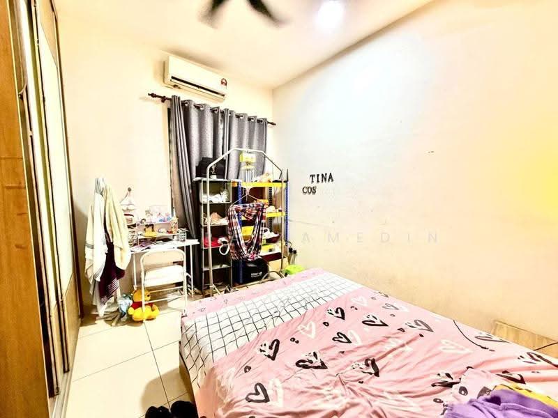 2.5-storey Terraced House for Sale in Puchong (Selangor) - Adzura Zamedin - Bedroom - PropertyGuru.com.my