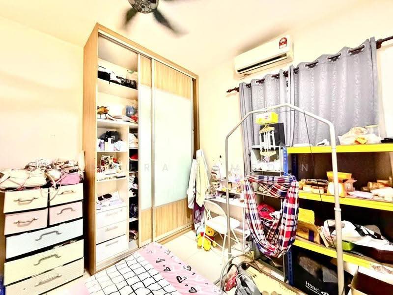 2.5-storey Terraced House for Sale in Puchong (Selangor) - Adzura Zamedin - Bedroom - PropertyGuru.com.my