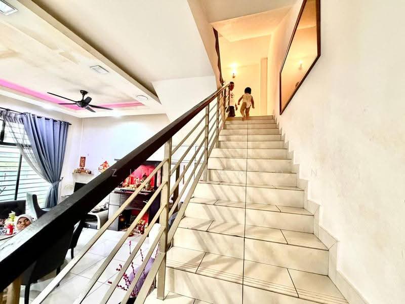 2.5-storey Terraced House for Sale in Puchong (Selangor) - Adzura Zamedin - Interior - PropertyGuru.com.my