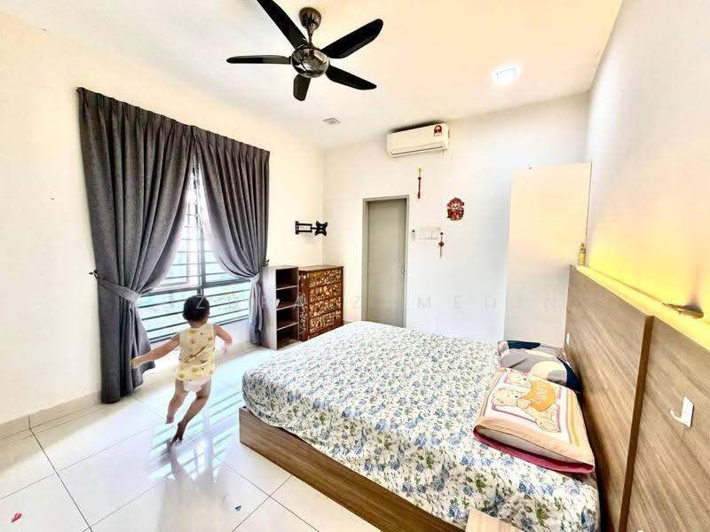 2.5-storey Terraced House for Sale in Puchong (Selangor) - Adzura Zamedin - Bedroom - PropertyGuru.com.my