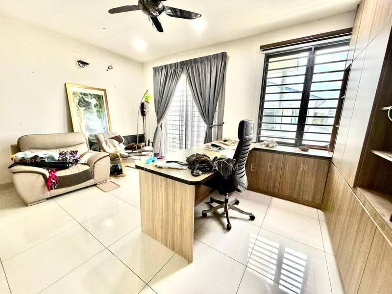 2.5-storey Terraced House for Sale in Puchong (Selangor) - Adzura Zamedin - Study - PropertyGuru.com.my