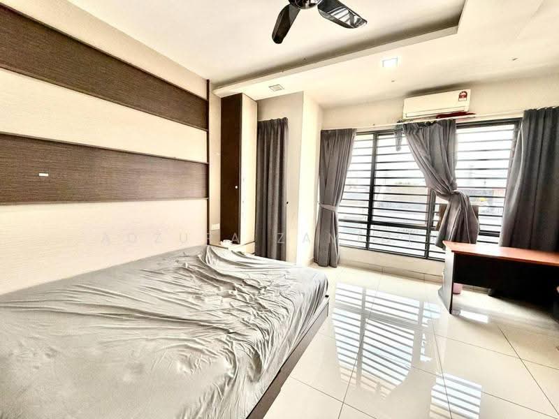 2.5-storey Terraced House for Sale in Puchong (Selangor) - Adzura Zamedin - Bedroom - PropertyGuru.com.my