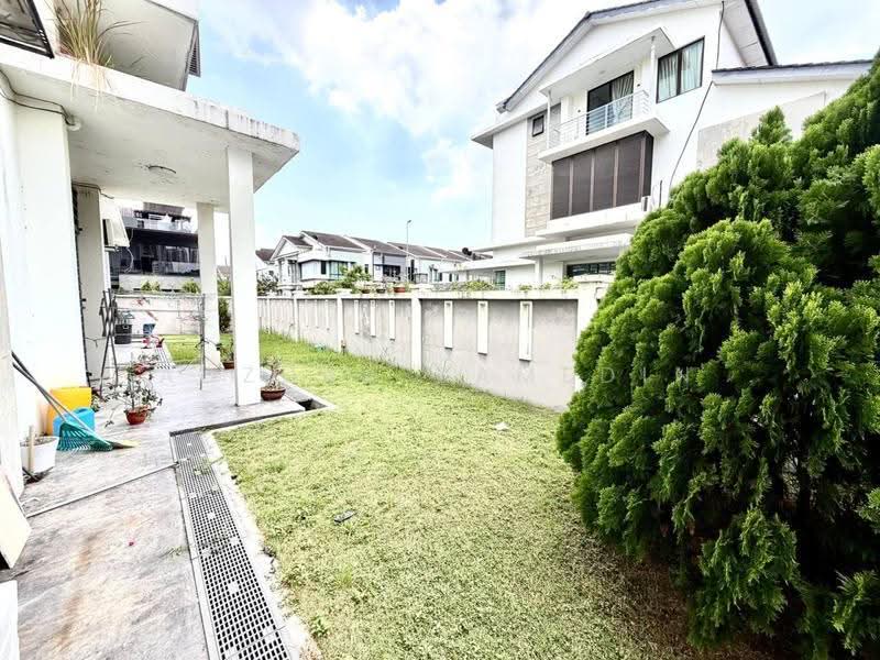 2.5-storey Terraced House for Sale in Puchong (Selangor) - Adzura Zamedin - Exterior - PropertyGuru.com.my