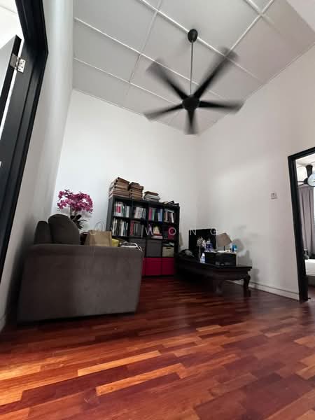 2-storey Terraced House for Sale in Taman TTDI Jaya (Shah Alam) - CY Wong - Living Room - PropertyGuru.com.my