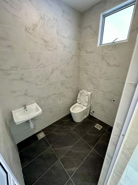 Rumah Teres 1 Tingkat untuk Dijual di Masai (Johor) - Kym Kee - Bathroom - PropertyGuru.com.my