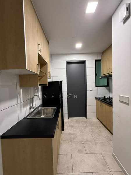 Condominium for Rent at The Valley Residences @ SkySierra - Norafian SMH - Kitchen - PropertyGuru.com.my