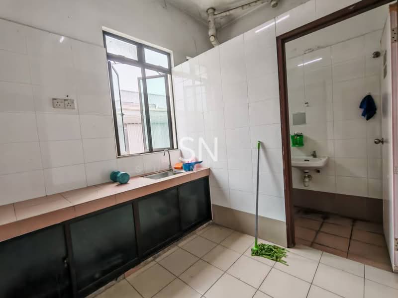 Kilang untuk Dijual di Port Klang (Pelabuhan Klang) (Selangor) - Suen Ng - Kitchen - PropertyGuru.com.my
