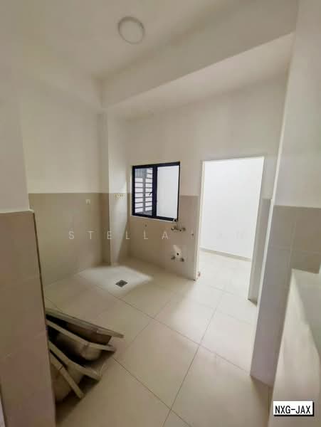 Rumah Teres 2.5-Tingkat untuk Dijual di Setia Utama (Setia Alam) - Stella Tan - Kitchen - PropertyGuru.com.my