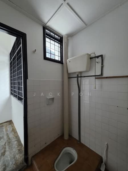 Rumah Teres 2 Tingkat untuk Dijual di Ipoh (Perak) - Jack Poh - Bathroom - PropertyGuru.com.my