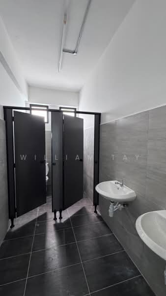 Kilang untuk Disewa di Taman Impian Emas (Skudai) - William Tay - Bathroom - PropertyGuru.com.my