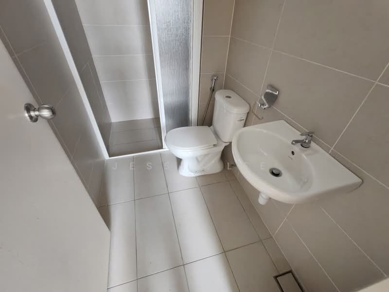 Rumah Teres 2-Tingkat untuk Dijual di Ceria Residence (Cyberjaya) - Jessie Lee - Bathroom - PropertyGuru.com.my