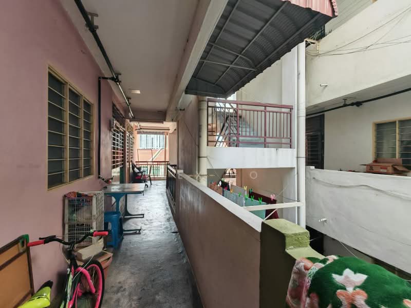 Flat for Sale at Saujana Permai - Alex Ho - Corridor - PropertyGuru.com.my