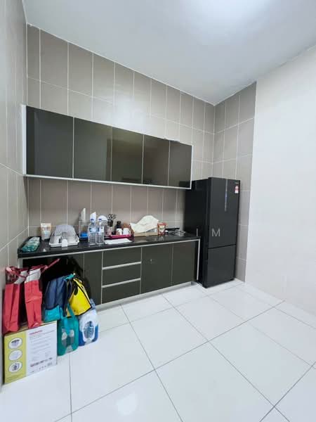 Rumah Kluster untuk Dijual di Taman Kempas Utama (Tebrau) - Karl Lim - Kitchen - PropertyGuru.com.my