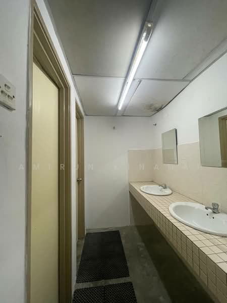 Shop for Rent in Seksyen 5 Wangsa Maju (Wangsa Maju) - Amirun Kinanah - Bathroom - PropertyGuru.com.my