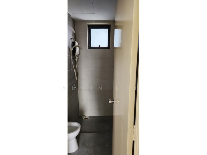 Kondominium untuk Dijual di Green Park Residence - Alvin Loh - Bathroom - PropertyGuru.com.my