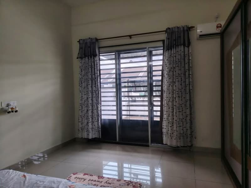 Rumah Teres untuk Dijual di Taman Klebang Perdana (Chemor) - Sam . - Bedroom - PropertyGuru.com.my