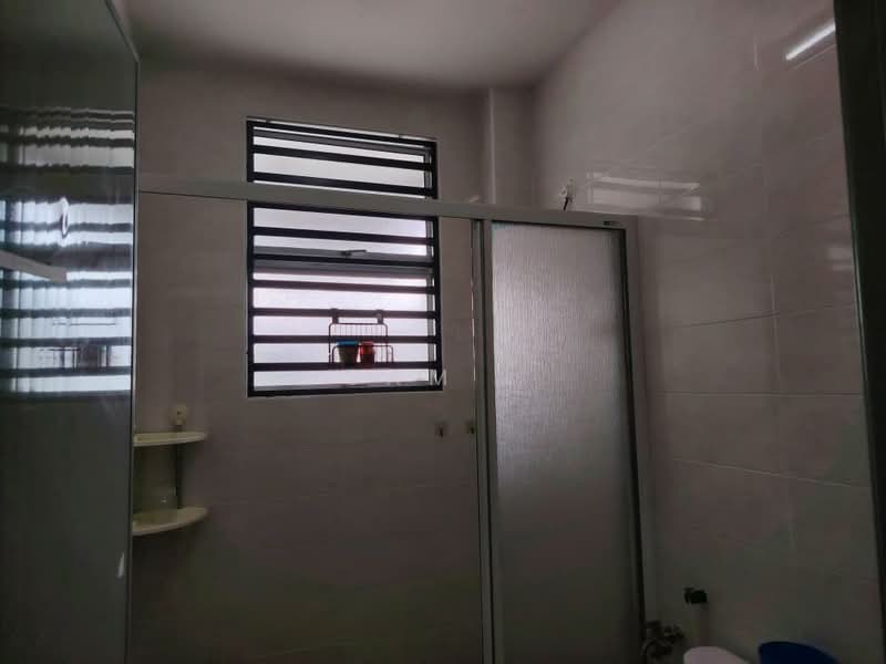 Rumah Teres untuk Dijual di Taman Klebang Perdana (Chemor) - Sam . - Bathroom - PropertyGuru.com.my