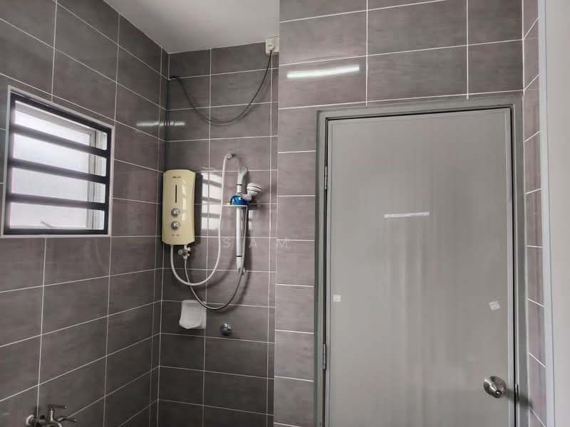 Rumah Teres untuk Dijual di Taman Klebang Perdana (Chemor) - Sam . - Bathroom - PropertyGuru.com.my