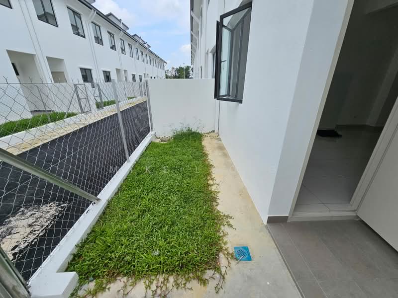 2-storey Terraced House for Sale in Telok Panglima Garang (Selangor) - Mike Leong - Exterior - PropertyGuru.com.my