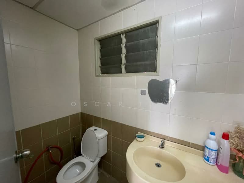 Kondominium untuk Disewa di Platinum Lake PV 12 - Oscar Tan - Bathroom - PropertyGuru.com.my