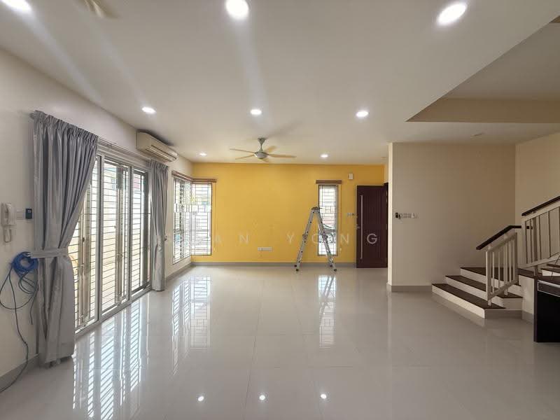 Semi-Detached House for Sale in Bukit Idaman (Selayang) - Sean Yong - Living Room - PropertyGuru.com.my