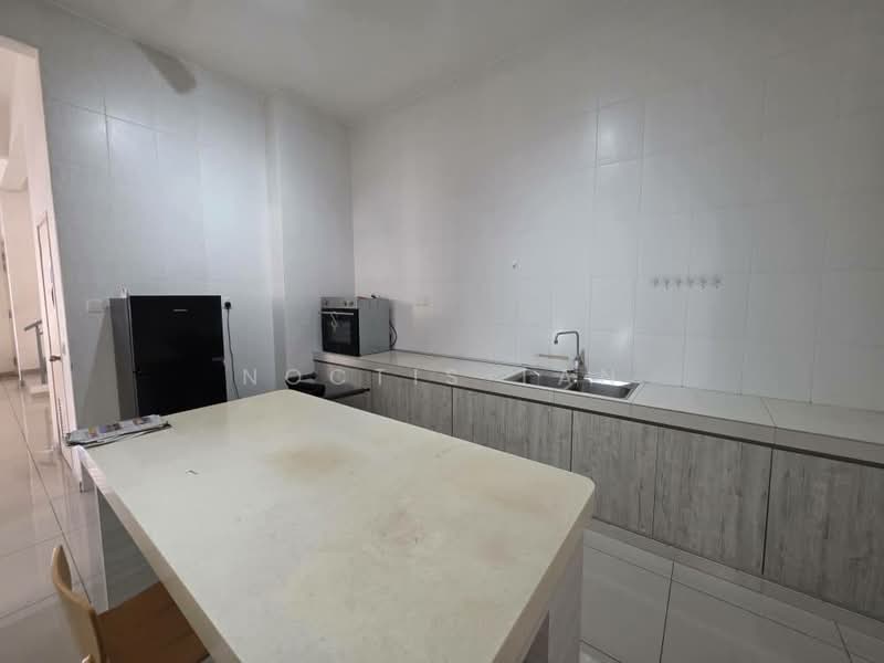 Cluster House for Rent in Bukit Indah (Iskandar Puteri (Nusajaya)) - Noctis Tan - Kitchen - PropertyGuru.com.my