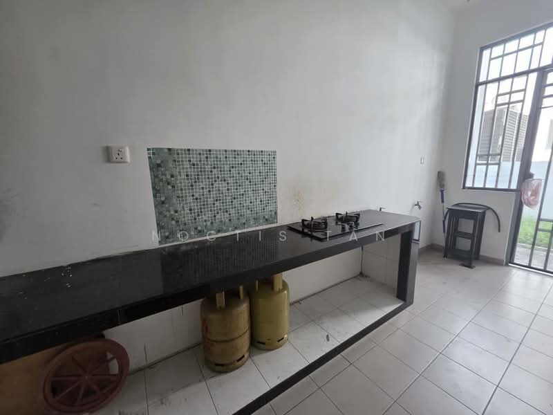 Cluster House for Rent in Bukit Indah (Iskandar Puteri (Nusajaya)) - Noctis Tan - Kitchen - PropertyGuru.com.my