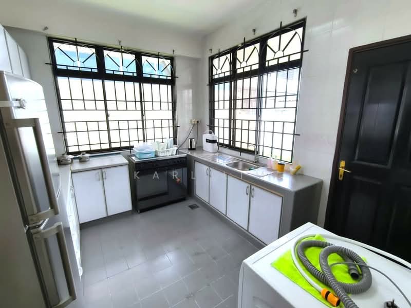 Semi-Detached House for Sale in Taman Johor Jaya (Johor Bahru) - Karl Lim - Kitchen - PropertyGuru.com.my