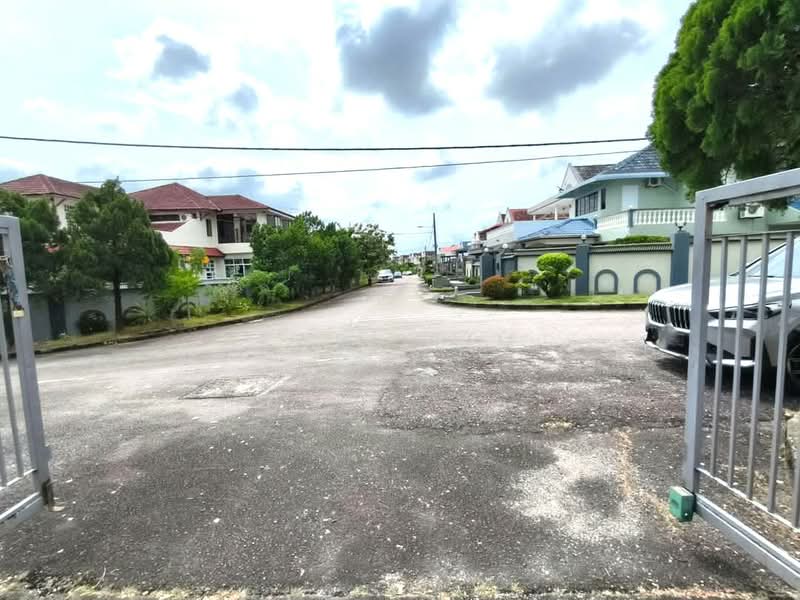 Semi-Detached House for Sale in Taman Johor Jaya (Johor Bahru) - Karl Lim - Exterior - PropertyGuru.com.my