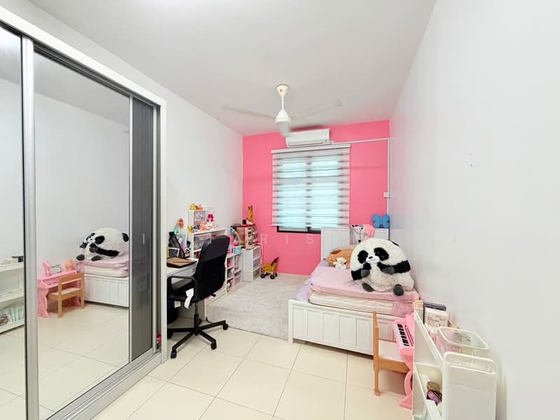 Terraced House for Sale in Senai (Kulai) - Amir Faris Rusli - Bedroom - PropertyGuru.com.my
