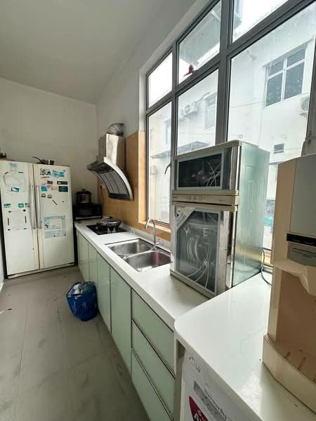 2-storey Terraced House for Sale in Setia Eco Gardens (Gelang Patah) - Shi May Yeong - Kitchen - PropertyGuru.com.my