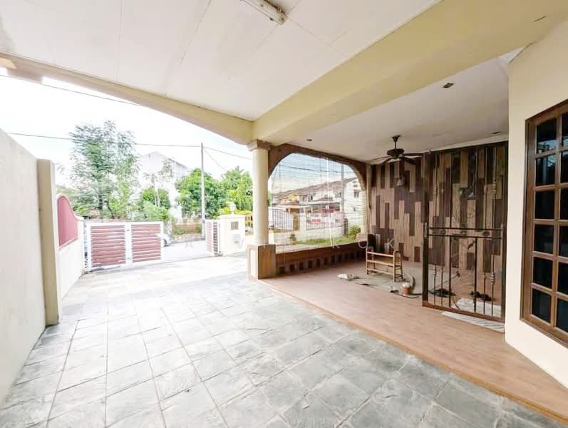 Semi-Detached House for Sale in Country Heights (Kajang) - Calvin Kok - Exterior - PropertyGuru.com.my