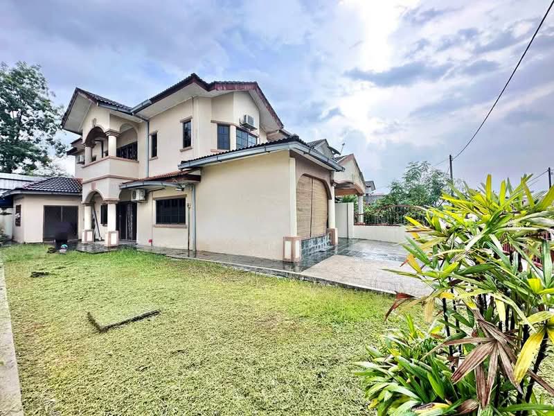 Semi-Detached House for Sale in Country Heights (Kajang) - Calvin Kok - Exterior - PropertyGuru.com.my