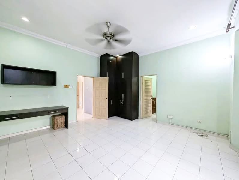 Semi-Detached House for Sale in Country Heights (Kajang) - Calvin Kok - Bedroom - PropertyGuru.com.my