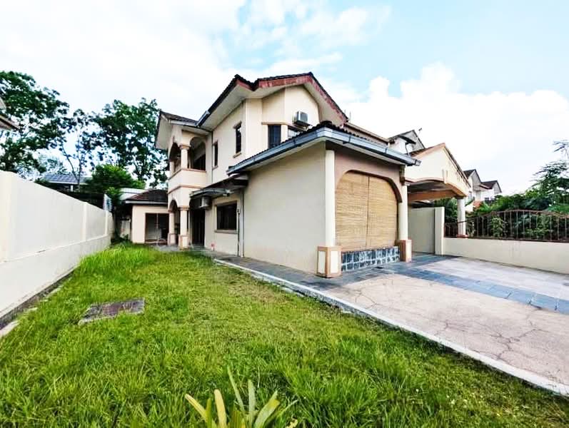 Semi-Detached House for Sale in Country Heights (Kajang) - Calvin Kok - Exterior - PropertyGuru.com.my