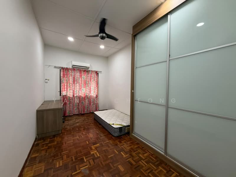2-storey Terraced House for Rent in Kepong (Kuala Lumpur) - Yanis Cheong - Bedroom - PropertyGuru.com.my