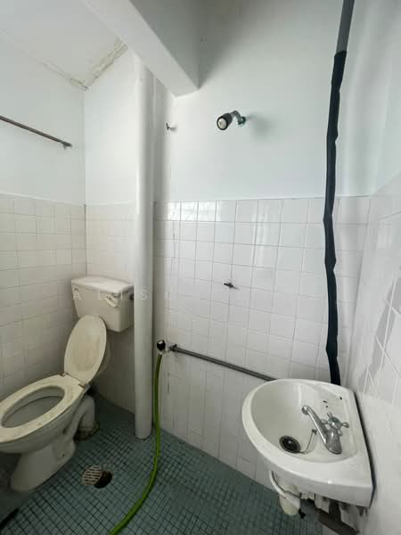 2-storey Terraced House for Sale in Bandar Menjalara (Kuala Lumpur) - Alison Chiu - Bathroom - PropertyGuru.com.my