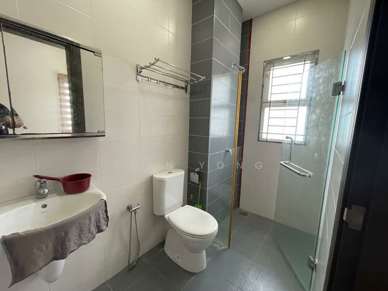 Rumah Berkembar untuk Disewa di Bukit Idaman (Selayang) - Sean Yong - Bathroom - PropertyGuru.com.my