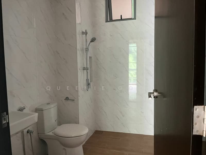 Kondominium untuk Dijual di Eco Terraces - Queenie Goon - Bathroom - PropertyGuru.com.my