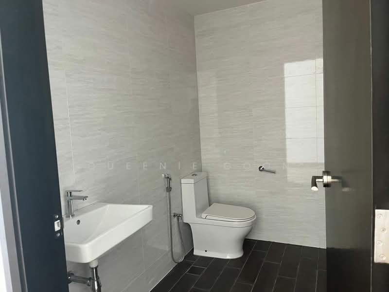 Kondominium untuk Dijual di Eco Terraces - Queenie Goon - Bathroom - PropertyGuru.com.my