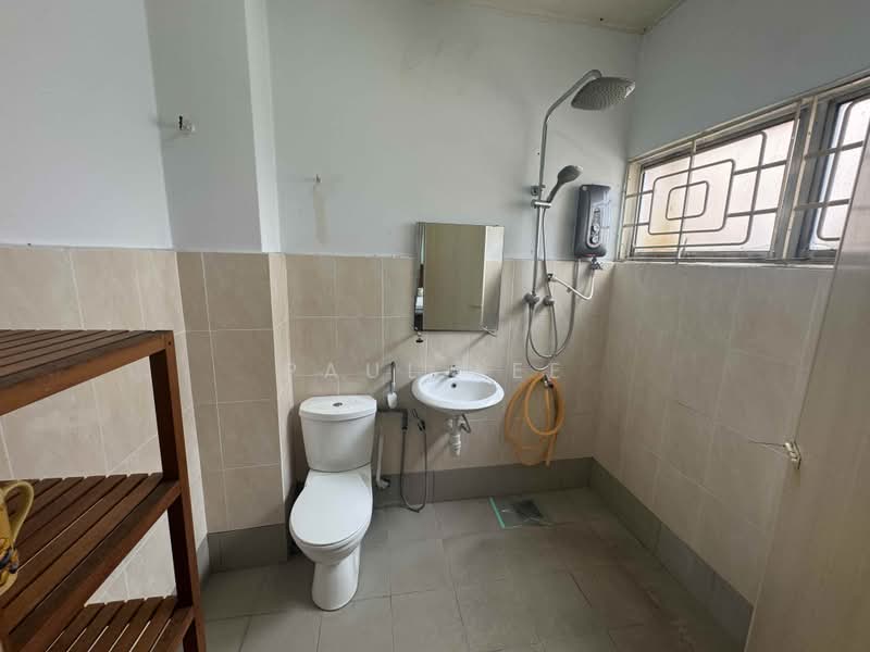2-storey Terraced House for Rent in SS18 (Subang Jaya) - Paul Lee - Bathroom - PropertyGuru.com.my