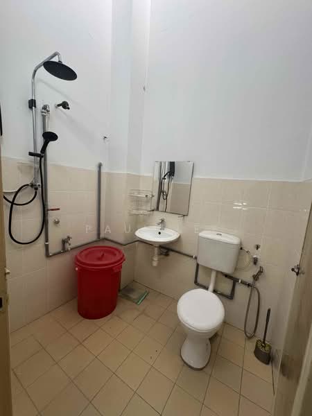 2-storey Terraced House for Rent in SS18 (Subang Jaya) - Paul Lee - Bathroom - PropertyGuru.com.my