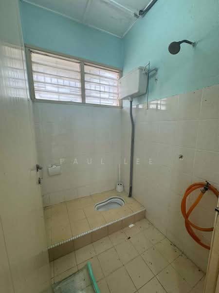 Rumah Teres 2-Tingkat untuk Disewa di SS18 (Subang Jaya) - Paul Lee - Bathroom - PropertyGuru.com.my