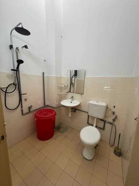 Rumah Teres 2-Tingkat untuk Disewa di SS18 (Subang Jaya) - Paul Lee - Bathroom - PropertyGuru.com.my