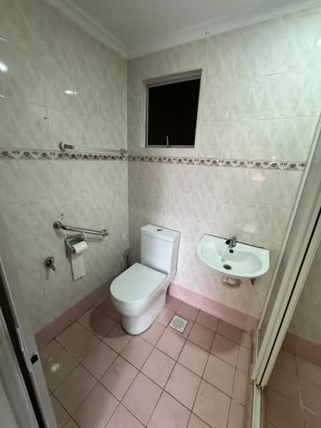 Kondominium untuk Dijual di Pelangi Damansara - Jacky Wong - Bathroom - PropertyGuru.com.my