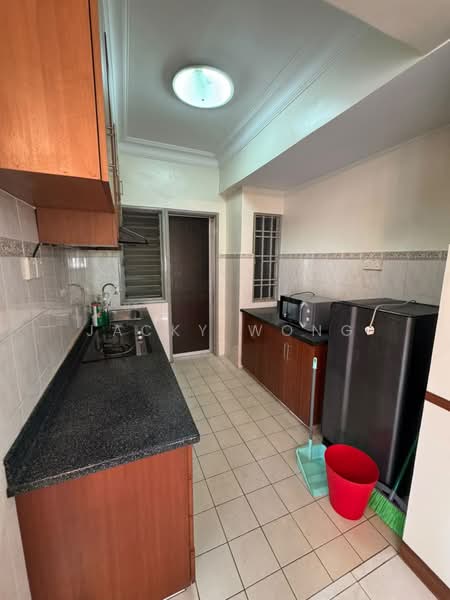 Kondominium untuk Dijual di Pelangi Damansara - Jacky Wong - Kitchen - PropertyGuru.com.my