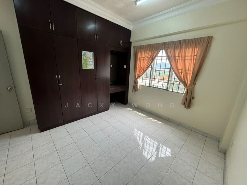 Kondominium untuk Dijual di Pelangi Damansara - Jacky Wong - Bedroom - PropertyGuru.com.my