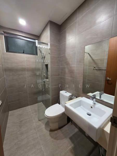 Servis Apartment untuk Disewa di Citizen @ Old Klang Road - Jade Thiew - Bathroom - PropertyGuru.com.my